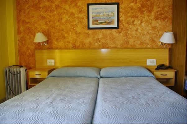 Hotel Clibomar Jamaica غانديا المظهر الخارجي الصورة
